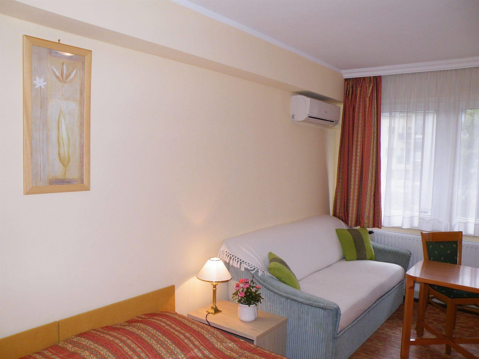 Apartment Buda Budapest Exterior photo